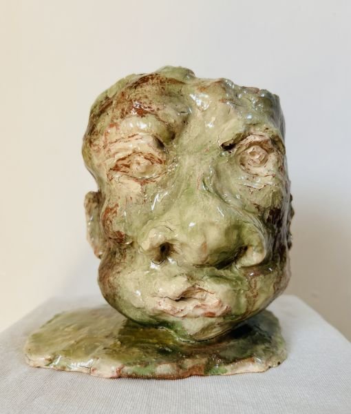 A head buried in the sand - Thumbnail 2