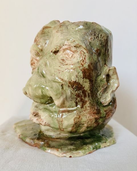 A head buried in the sand - Thumbnail 4